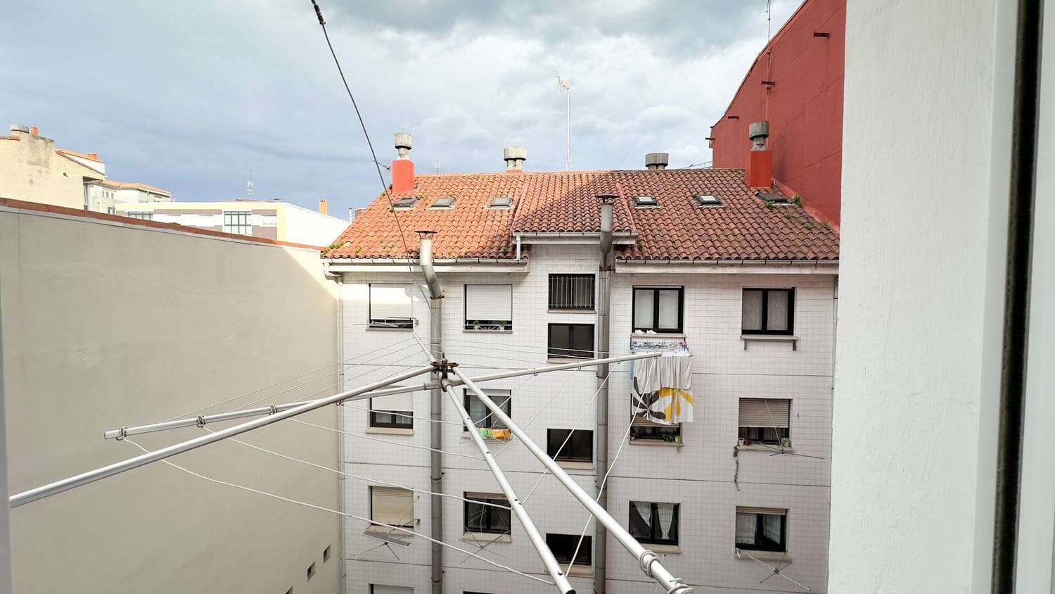 Apartamento de 2 habitaciones en Gijón en alquiler con garaje - 750 € (Ref: 9395612)