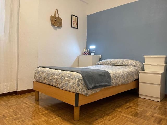 3 soveværelse Lejlighed til salg i Centro Urbano, Gijón med garage - € 159.000 (Ref: 9395613)