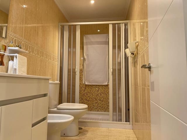 3 soverom Leilighet til salgs i Centro Urbano, Gijón med garasje - € 159 000 (Ref: 9395613)