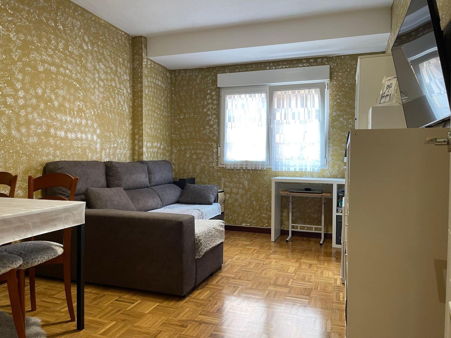 3 soveværelse Lejlighed til salg i Gijon med garage - € 159.000 (Ref: 9395613)