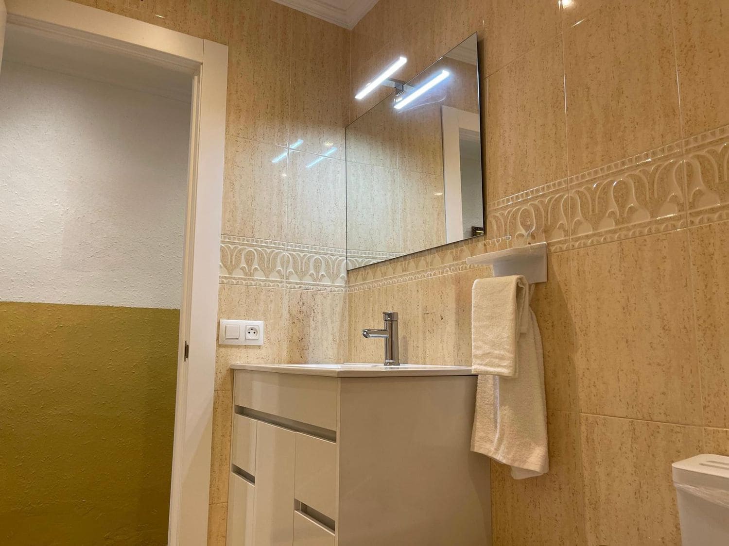 3 soveværelse Lejlighed til salg i Gijon med garage - € 159.000 (Ref: 9395613)