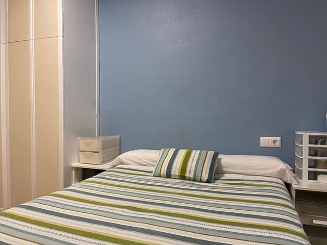 3 soveværelse Lejlighed til salg i Centro Urbano, Gijón med garage - € 159.000 (Ref: 9395613)