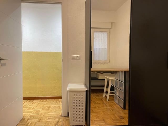 3 soveværelse Lejlighed til salg i Centro Urbano, Gijón med garage - € 159.000 (Ref: 9395613)