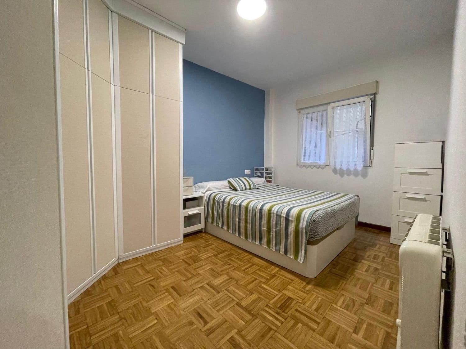 3 soveværelse Lejlighed til salg i Gijon med garage - € 159.000 (Ref: 9395613)