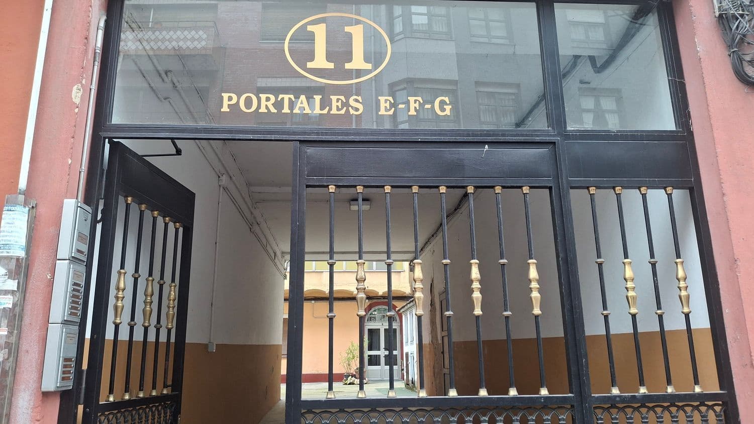 3 chambre Appartement à vendre à Mieres avec garage - 52 000 € (Ref: 9400438)