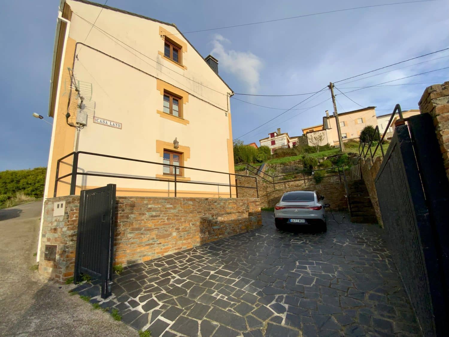 3 soveværelse Villa til salg i Coana med garage - € 345.000 (Ref: 9402953)