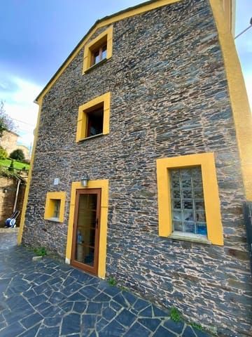 3 slaapkamer Villa te koop in Coaña met garage - € 345.000 (Ref: 9402953)