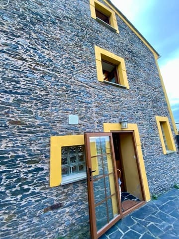 3 slaapkamer Villa te koop in Coaña met garage - € 345.000 (Ref: 9402953)