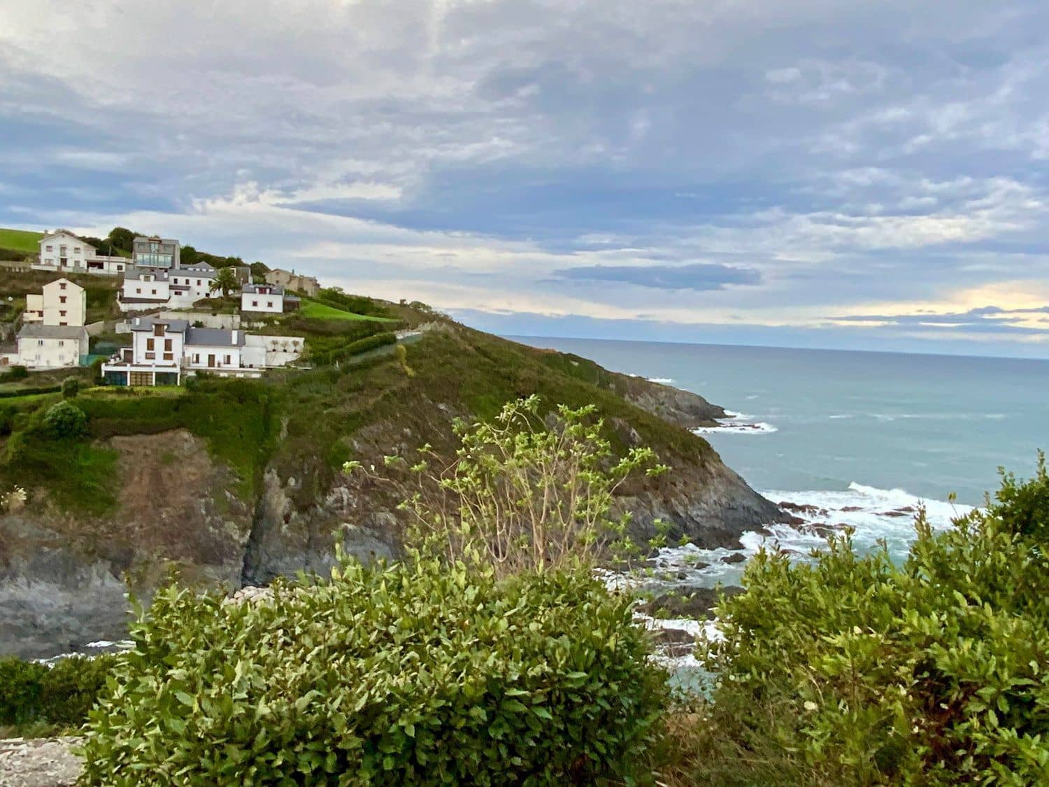 3 soveværelse Villa til salg i Coana med garage - € 345.000 (Ref: 9402953)