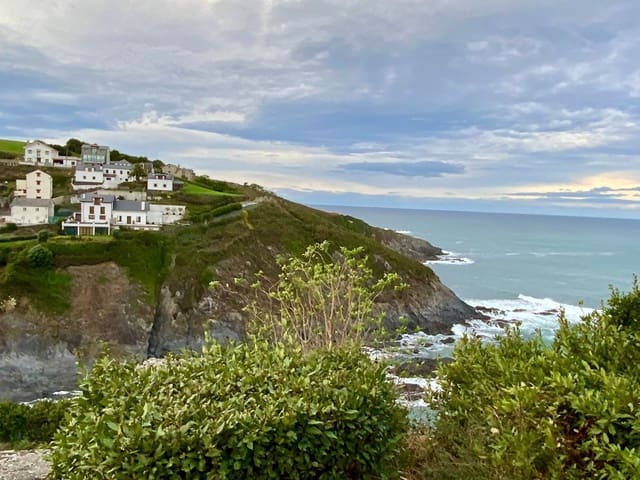 3 slaapkamer Villa te koop in Coaña met garage - € 345.000 (Ref: 9402953)