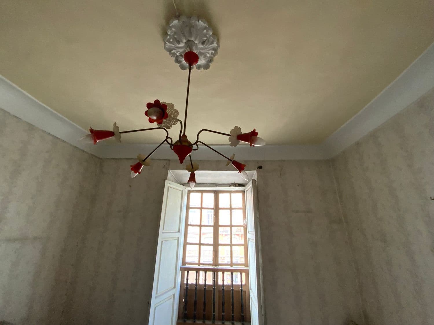 Commercial for sale in Luarca - € 350,000 (Ref: 9402954)