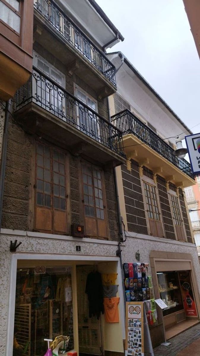 Huis te koop in Luarca - € 145.000 (Ref: 9404465)