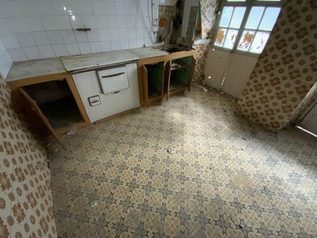 Huis te koop in Luarca, Valdés - € 145.000 (Ref: 9404465)