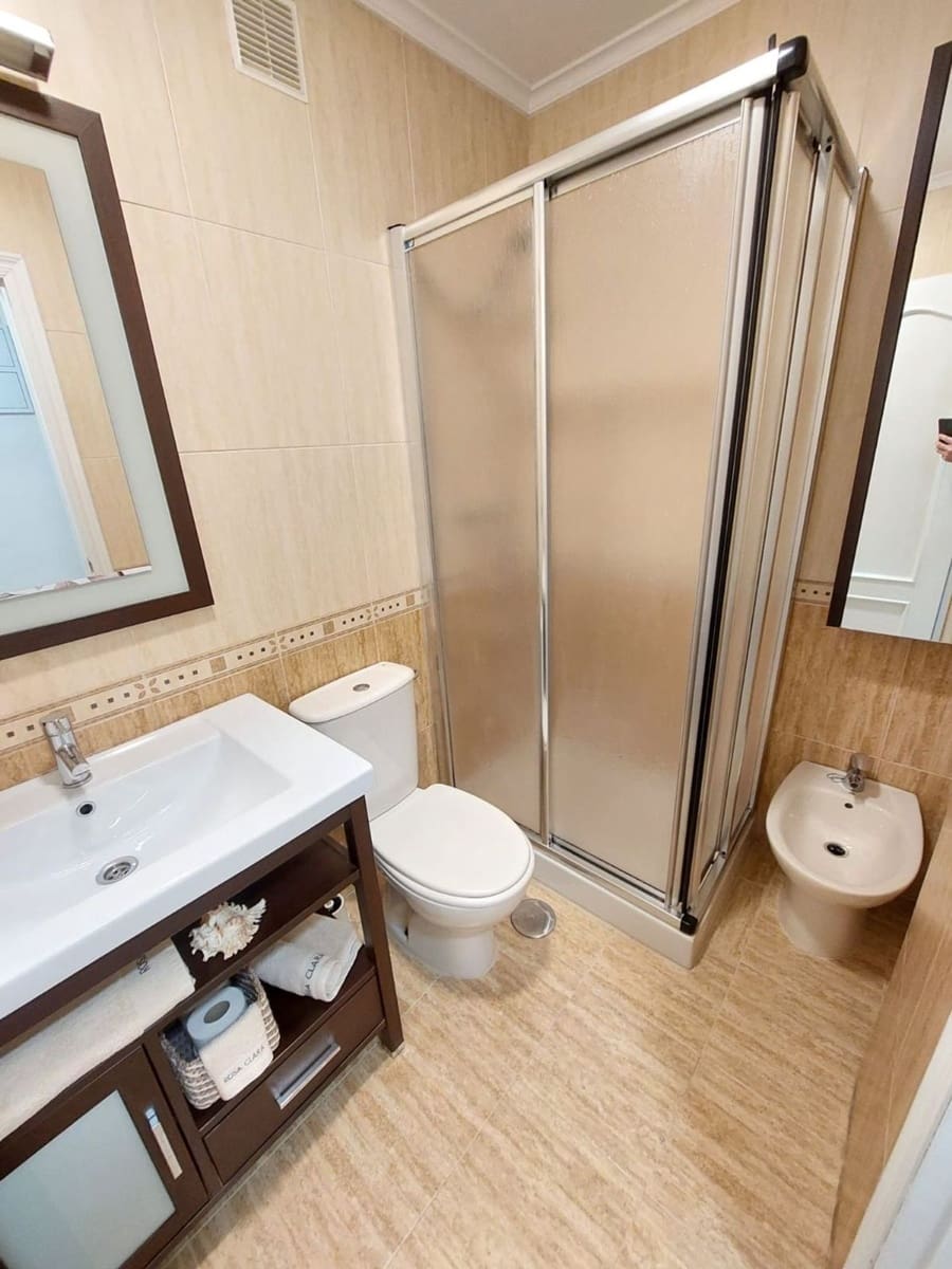 1 bedroom Apartment for rent in Gijon with garage - € 680 (Ref: 9406270)