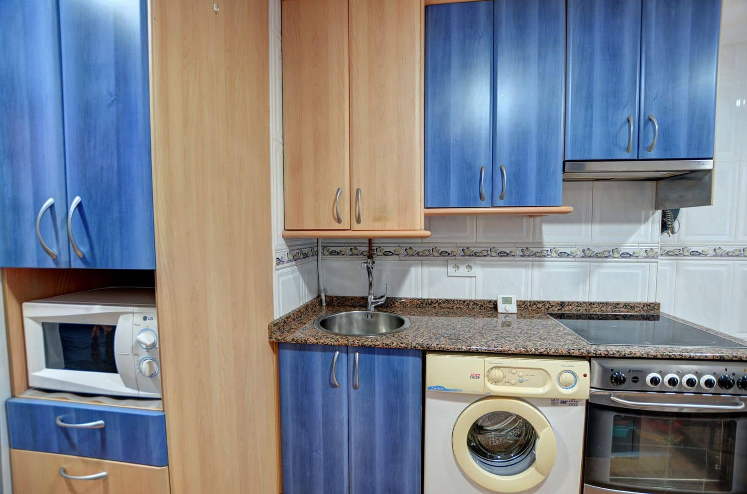 2 soveværelse Lejlighed til salg i Gijon med garage - € 129.500 (Ref: 9406271)