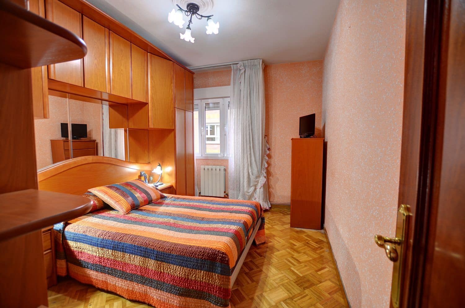 2 soveværelse Lejlighed til salg i Gijon med garage - € 129.500 (Ref: 9406271)