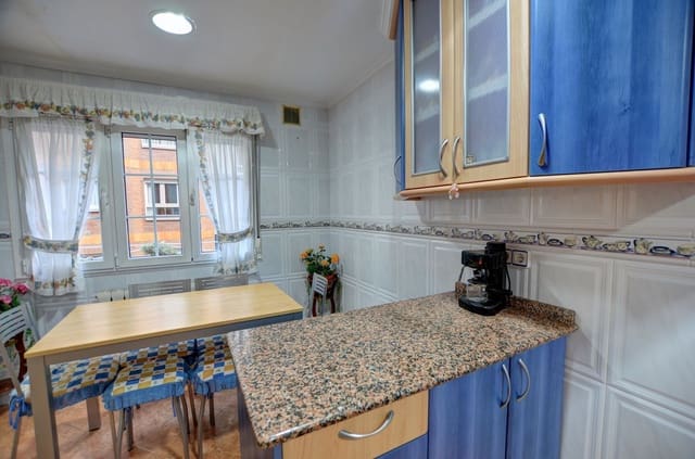 2 camera da letto Appartamento in vendita in Centro Urbano, Gijón con garage - 129.500 € (Rif: 9406271)