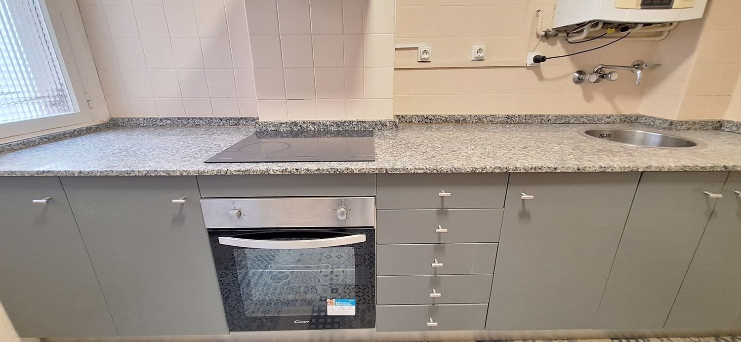 3 camera da letto Appartamento da affittare in Gijon con garage - 750 € (Rif: 9406272)