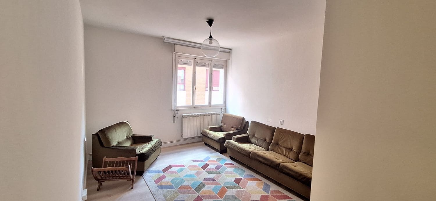 3 camera da letto Appartamento da affittare in Gijon con garage - 750 € (Rif: 9406272)