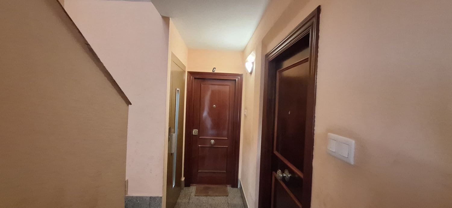 3 camera da letto Appartamento da affittare in Gijon con garage - 750 € (Rif: 9406272)