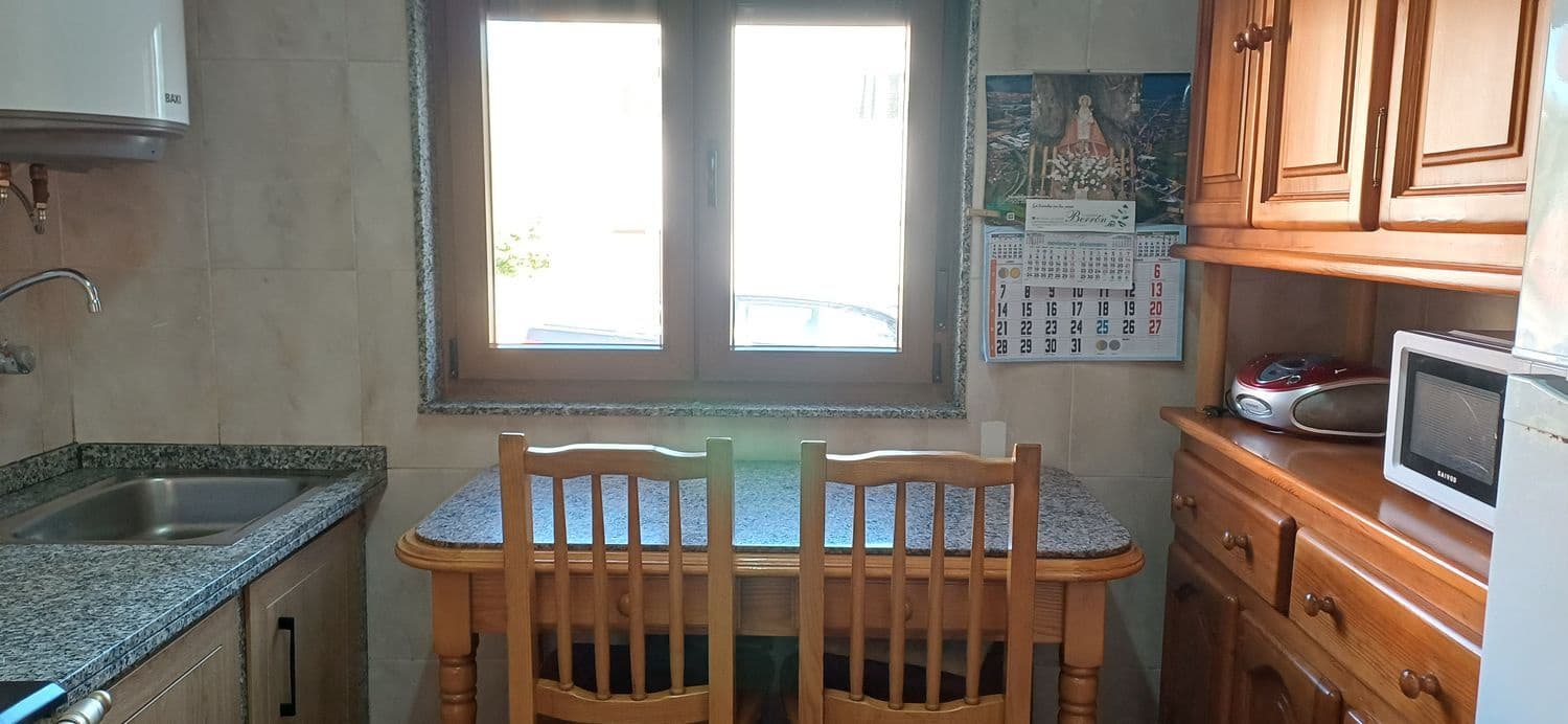 2 slaapkamer Villa te koop in Llanera met garage - € 183.000 (Ref: 9406350)