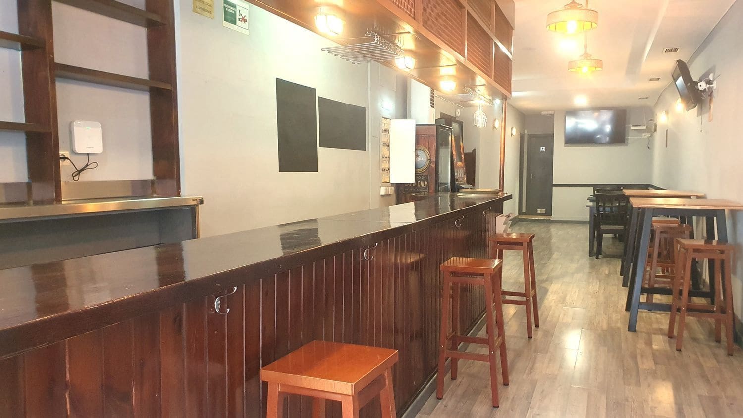 Restaurant/Bar for rent in Gijon - € 600 (Ref: 9407914)