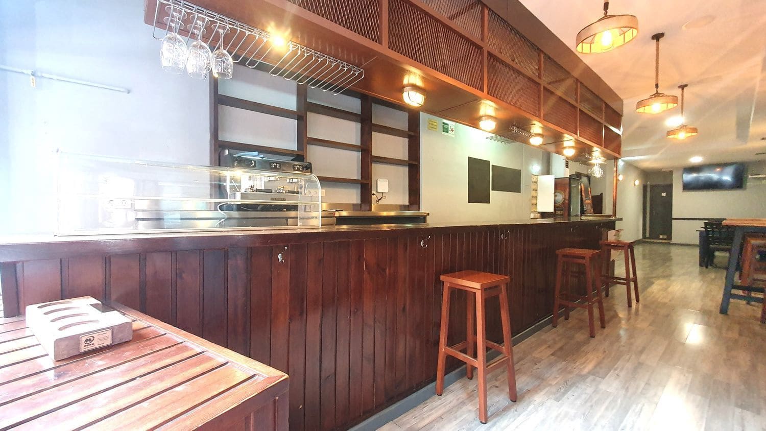 Restaurant/Bar for rent in Gijon - € 600 (Ref: 9407914)