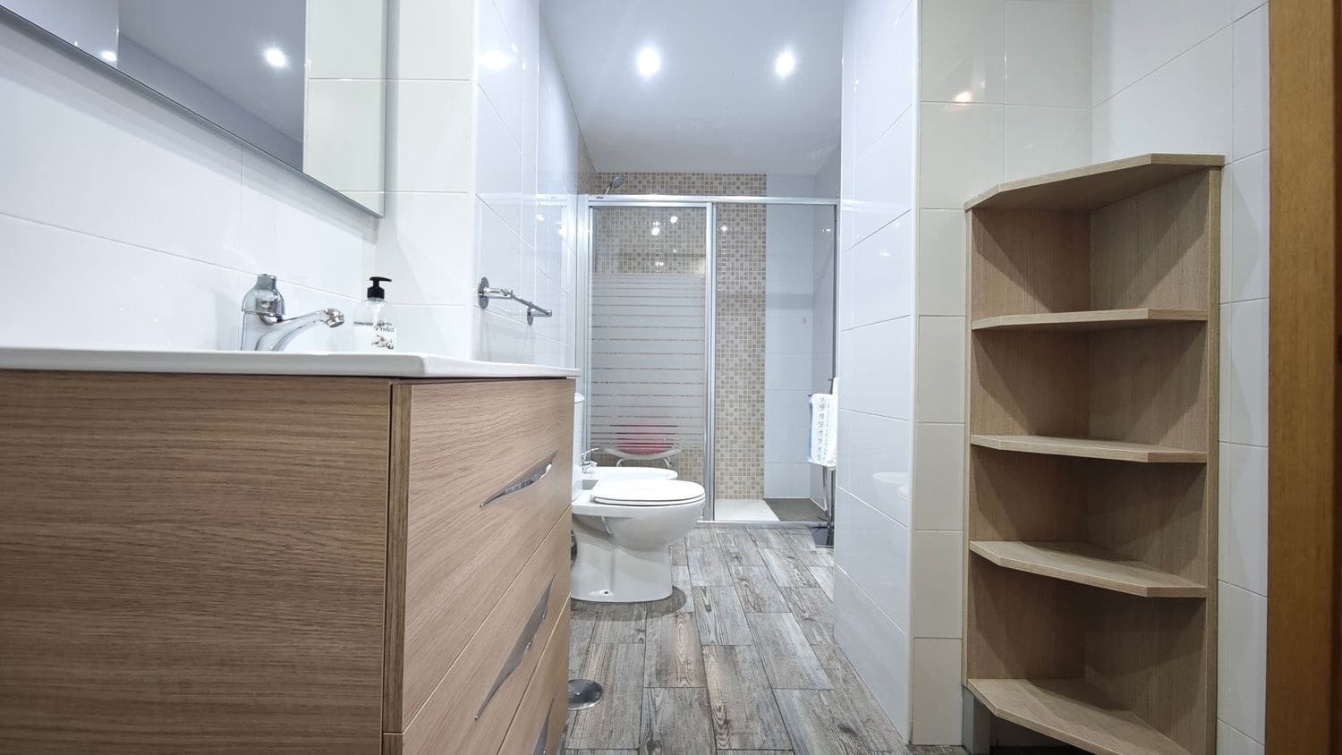 3 sypialnia Apartament do wynajęcia w Gijon z garażem - 800 € (Ref: 9415514)