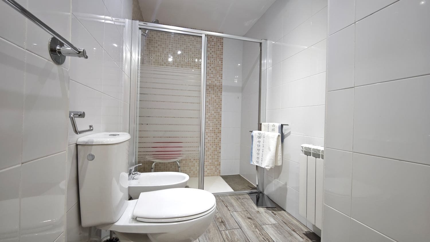 3 sypialnia Apartament do wynajęcia w Gijon z garażem - 800 € (Ref: 9415514)