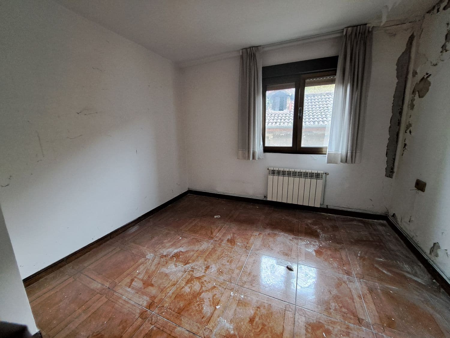 3 slaapkamer Huis te koop in Langreo met garage - € 69.900 (Ref: 9415516)