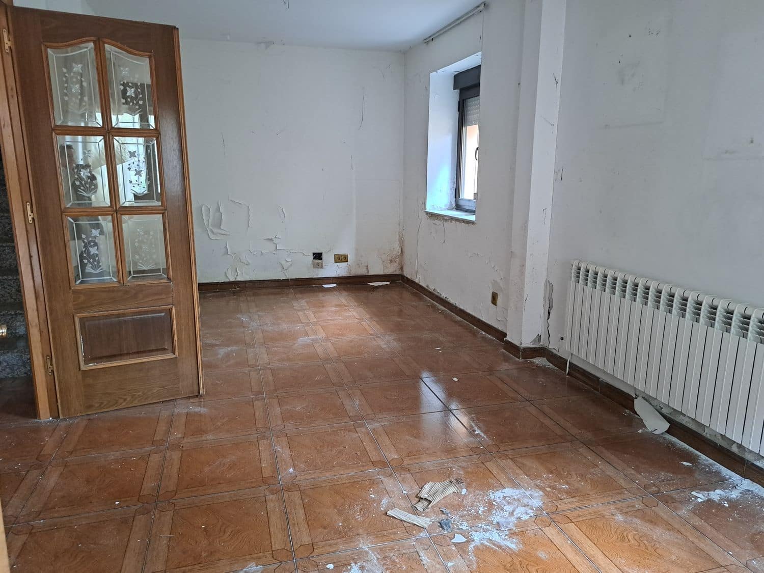 3 slaapkamer Huis te koop in Langreo met garage - € 69.900 (Ref: 9415516)