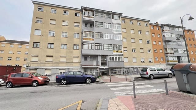 4 sypialnia Apartament na sprzedaż w Avilés z garażem - 95 000 € (Ref: 9419149)
