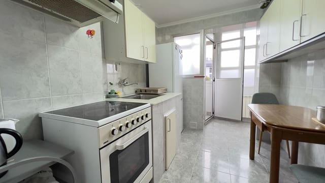 4 sypialnia Apartament na sprzedaż w Avilés z garażem - 95 000 € (Ref: 9419149)