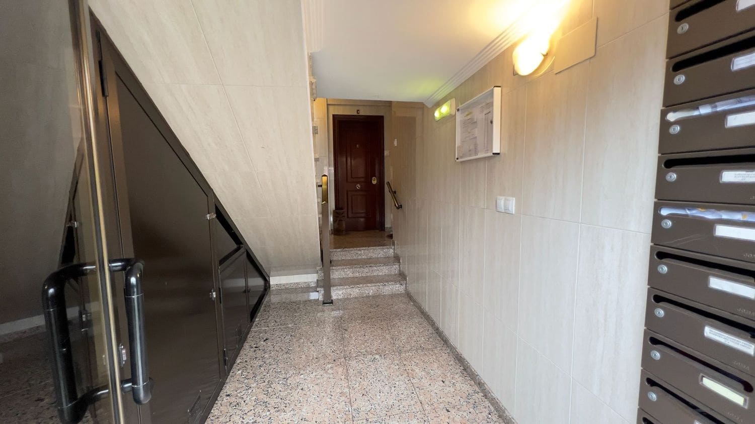 4 bedroom Apartment for sale in Aviles with garage - € 95,000 (Ref: 9419149)