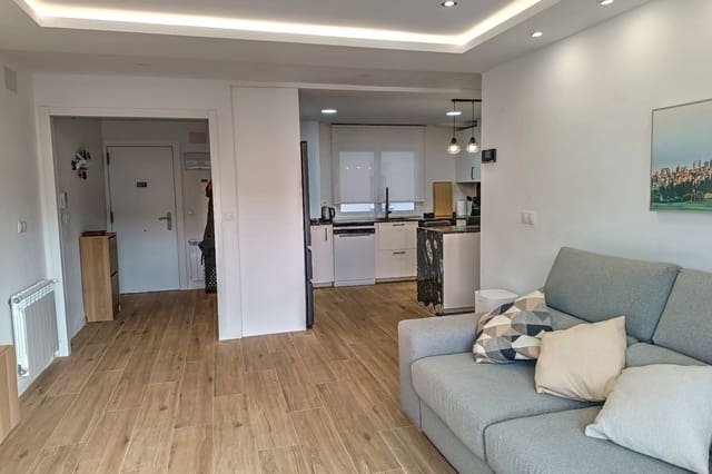 3 chambre Appartement à vendre à Avilés avec garage - 172 000 € (Ref: 9421919)