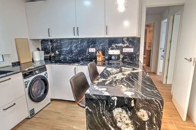 3 chambre Appartement à vendre à Avilés avec garage - 172 000 € (Ref: 9421919)