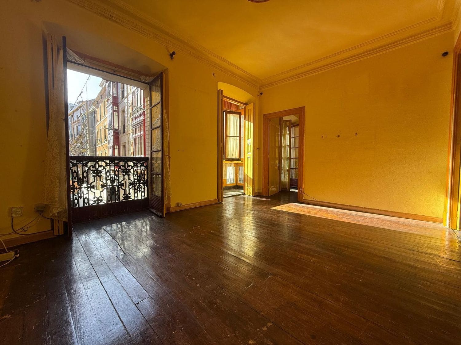 5 soveværelse Lejlighed til salg i Gijon med garage - € 329.000 (Ref: 9421920)