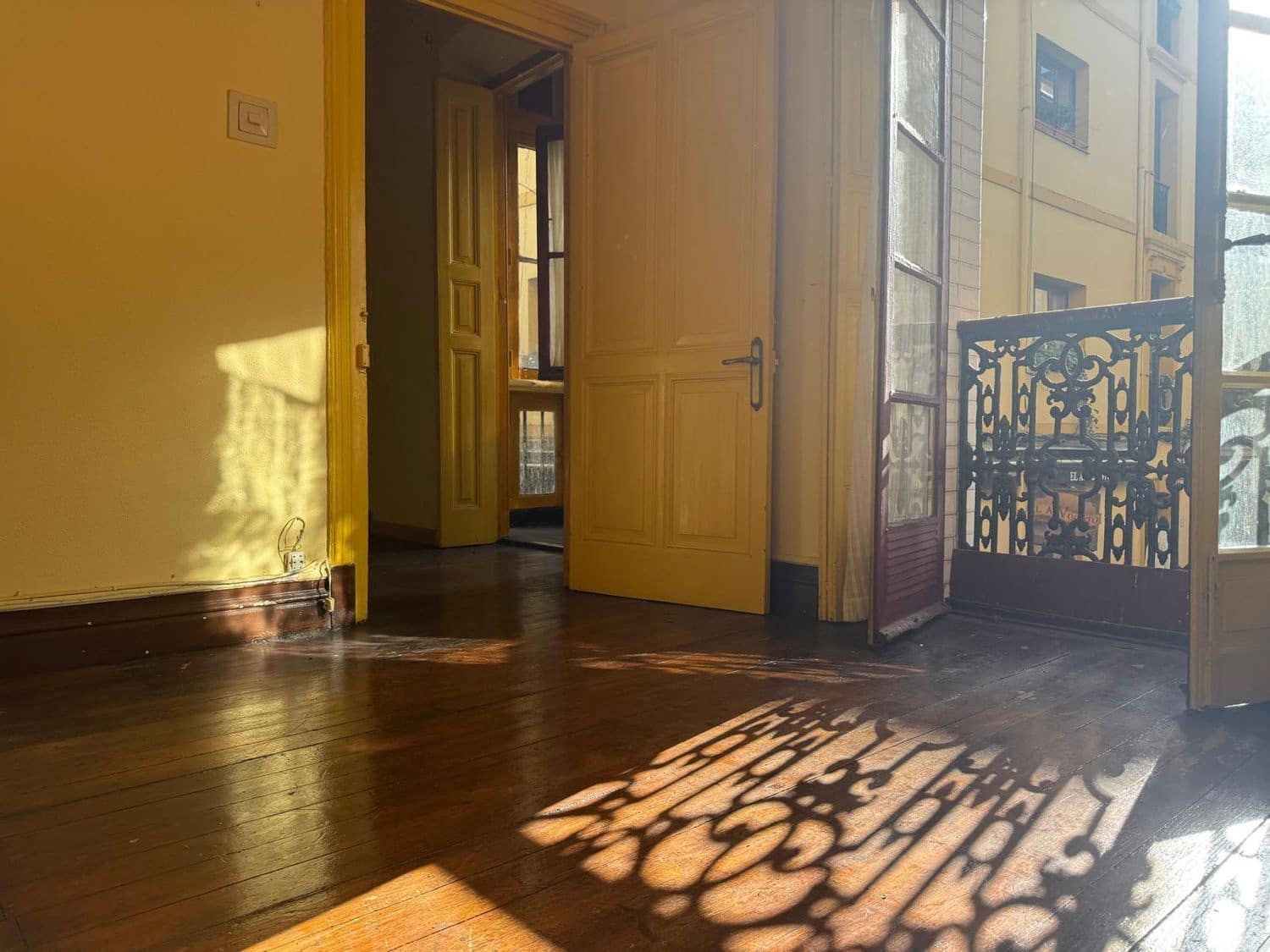 5 soveværelse Lejlighed til salg i Gijon med garage - € 329.000 (Ref: 9421920)