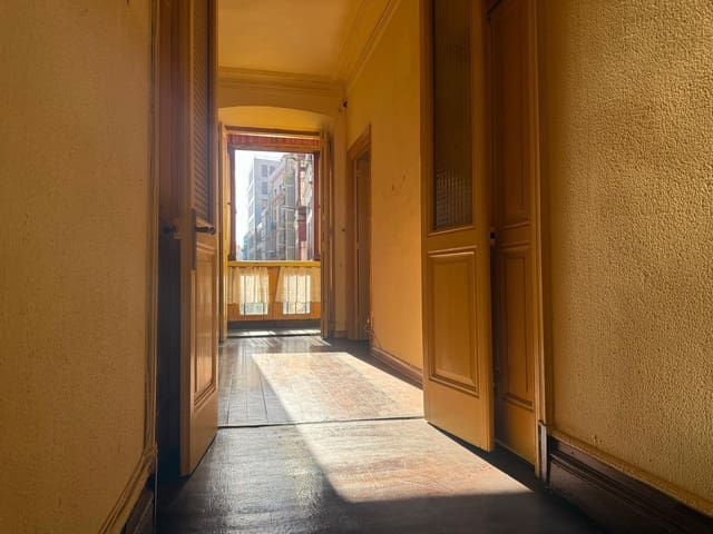 5 soveværelse Lejlighed til salg i Centro Urbano, Gijón med garage - € 329.000 (Ref: 9421920)