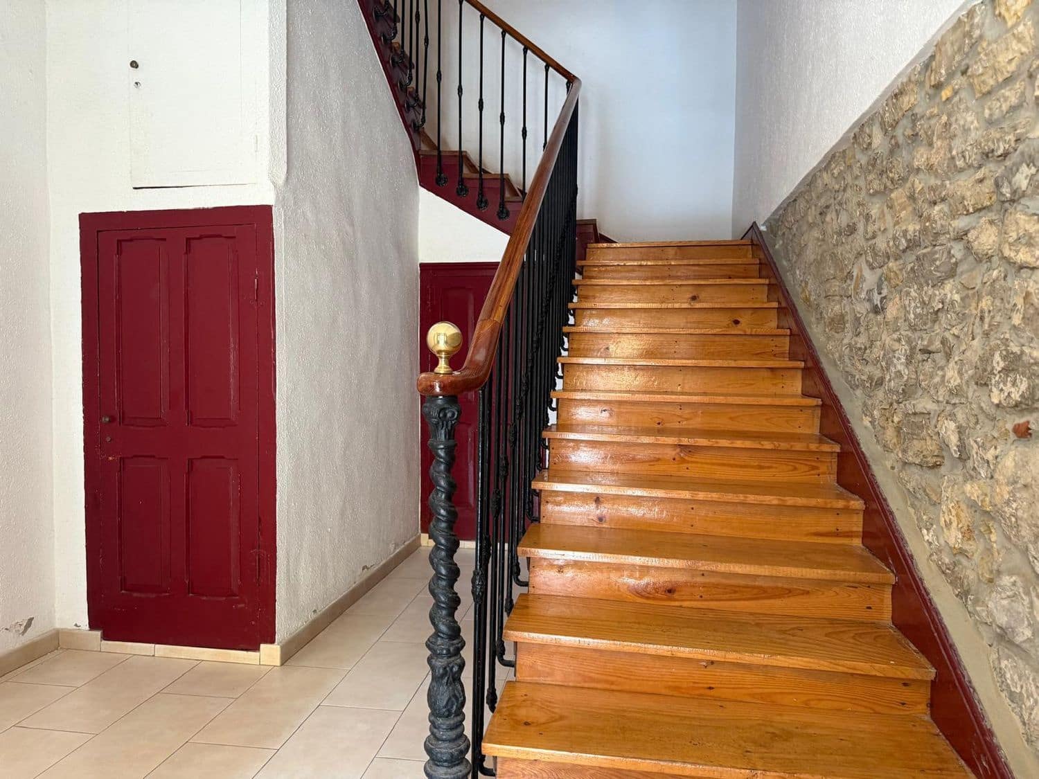 5 soveværelse Lejlighed til salg i Gijon med garage - € 329.000 (Ref: 9421920)