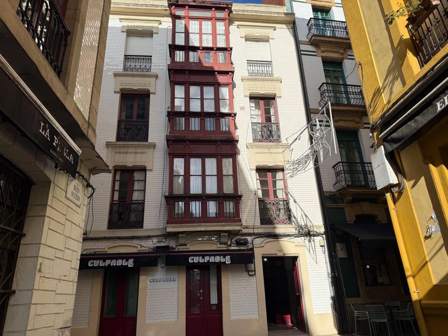 5 soveværelse Lejlighed til salg i Gijon med garage - € 329.000 (Ref: 9421920)