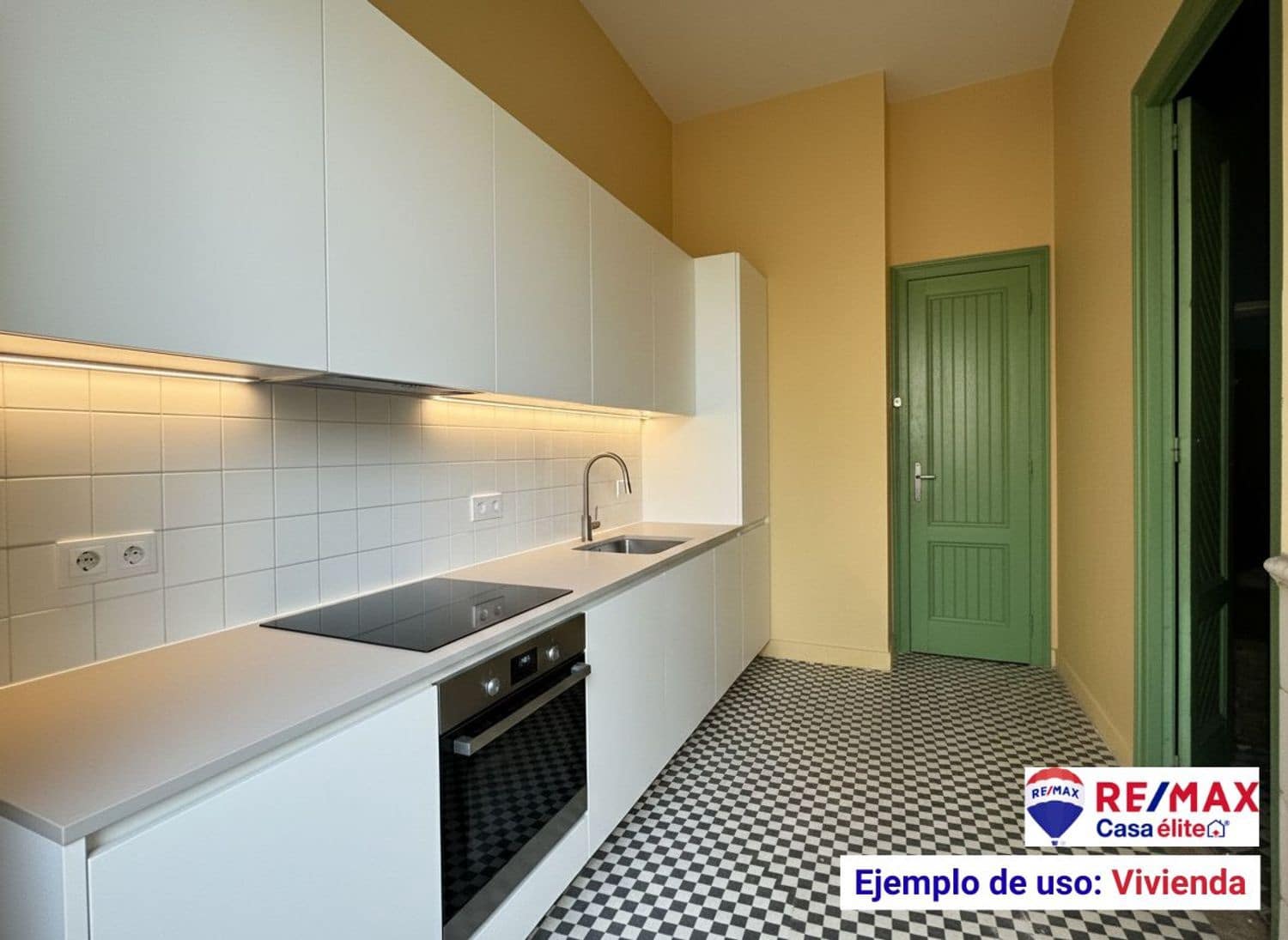 7 camera da letto Casa in vendita in Norena con garage - 89.000 € (Rif: 9429502)
