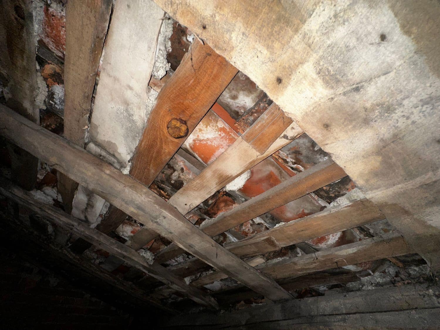 7 camera da letto Casa in vendita in Norena con garage - 89.000 € (Rif: 9429502)