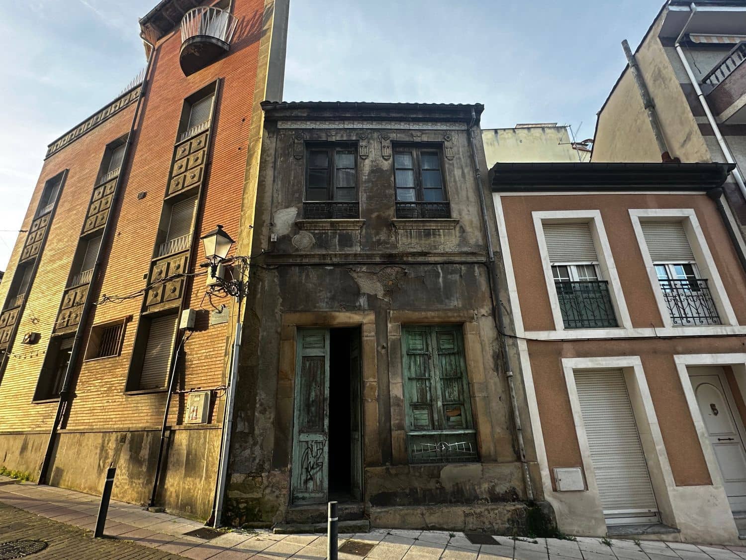 7 camera da letto Casa in vendita in Norena con garage - 89.000 € (Rif: 9429502)