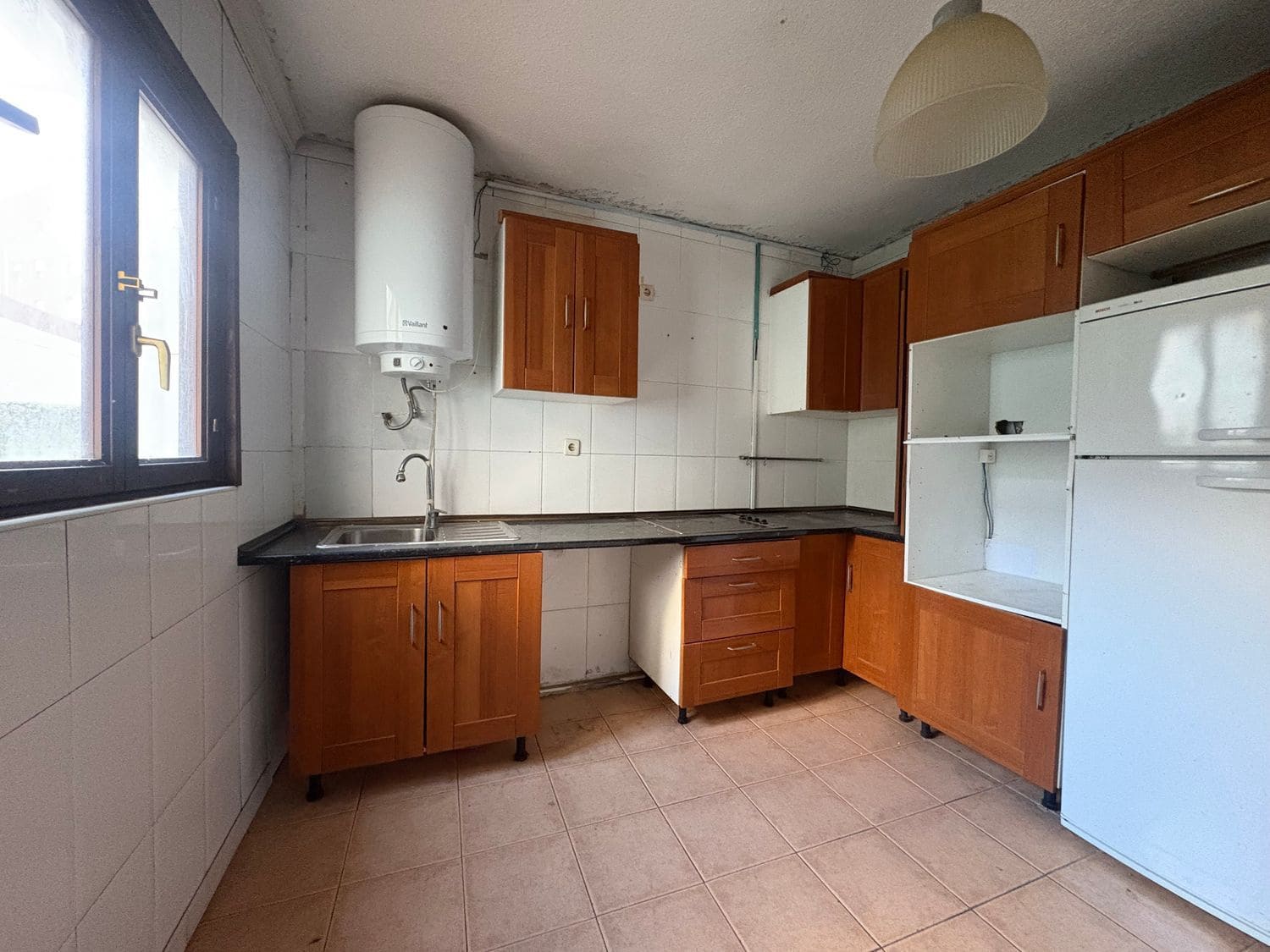 2 soveværelse Lejlighed til salg i Oviedo med garage - € 80.000 (Ref: 9429503)