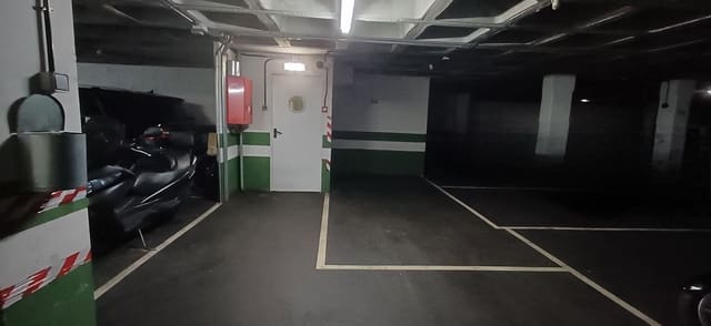 Garage for sale in Centro Urbano, Gijón - € 55,000 (Ref: 9432893)