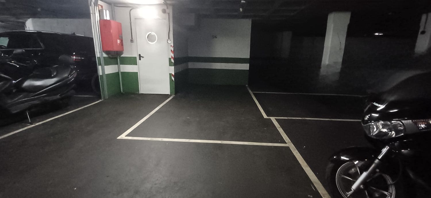 Garage for sale in Gijon - € 55,000 (Ref: 9432893)