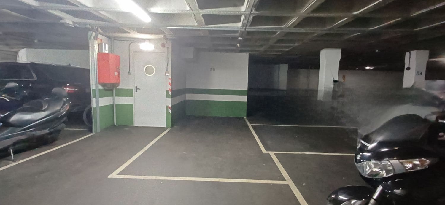 Garage for sale in Gijon - € 55,000 (Ref: 9432893)