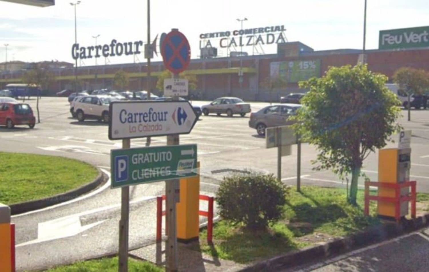 Kommersiell til salgs i Gijon - € 39 000 (Ref: 9432897)