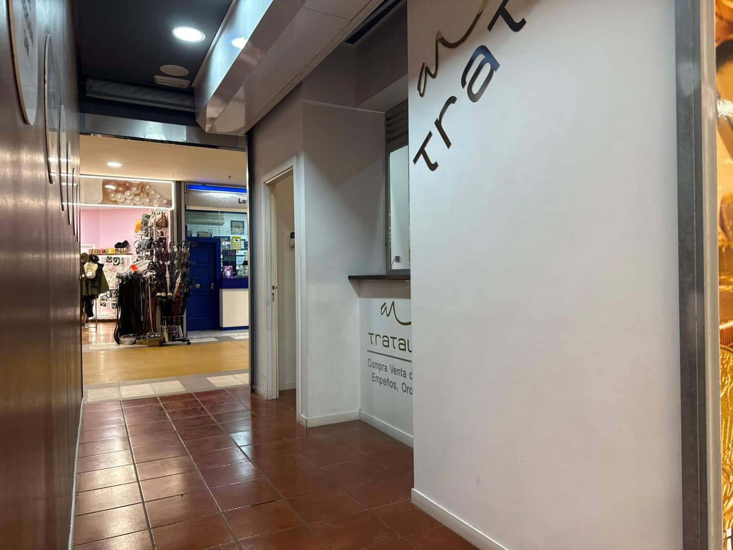 Kommersiell til salgs i Gijon - € 39 000 (Ref: 9432897)